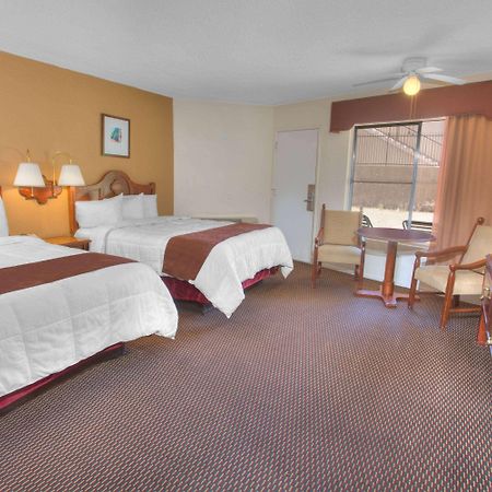 Travelodge Inn & Suites By Wyndham Yucca Valley/Joshua Tree Dış mekan fotoğraf