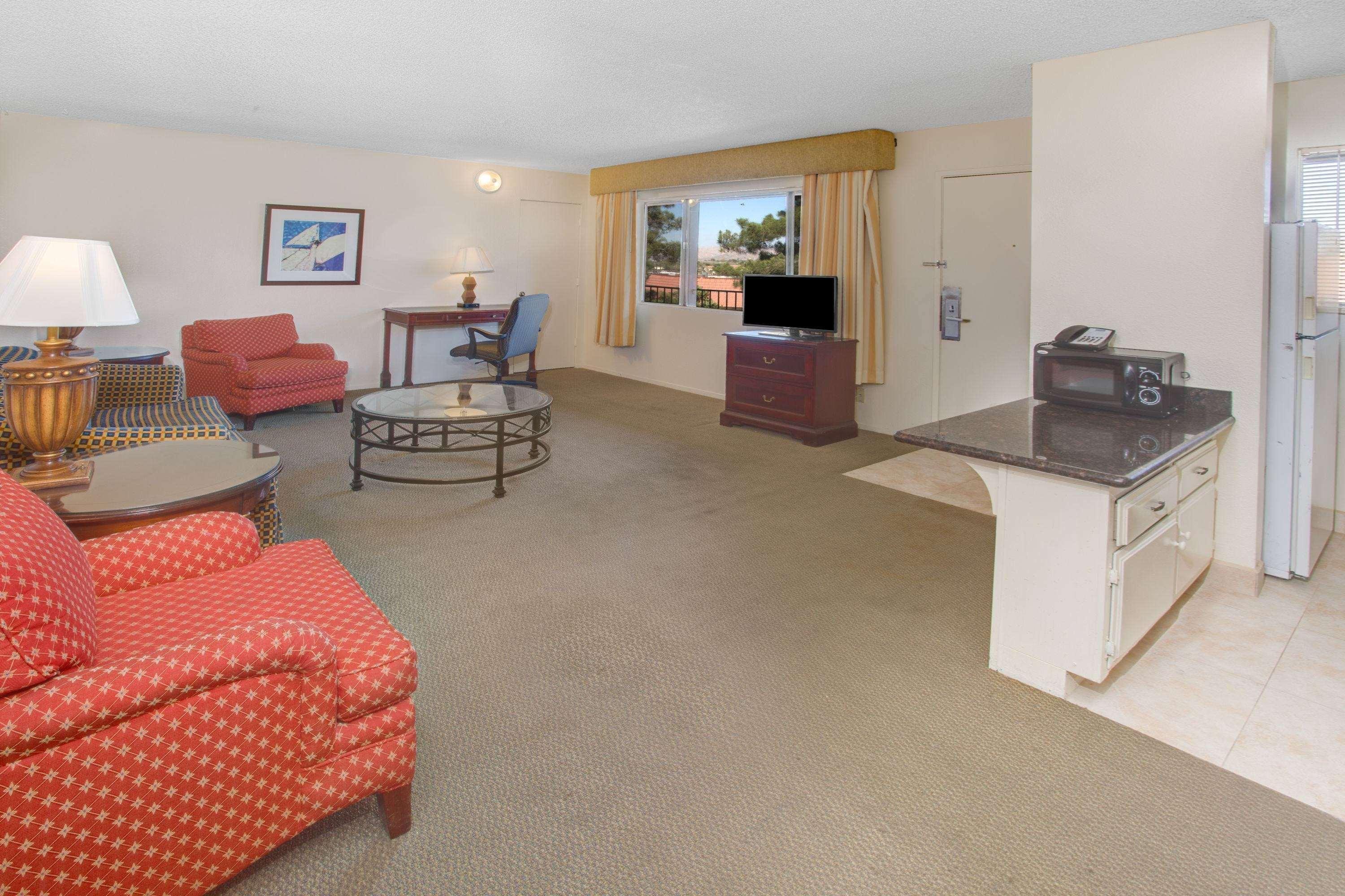 Travelodge Inn & Suites By Wyndham Yucca Valley/Joshua Tree Dış mekan fotoğraf